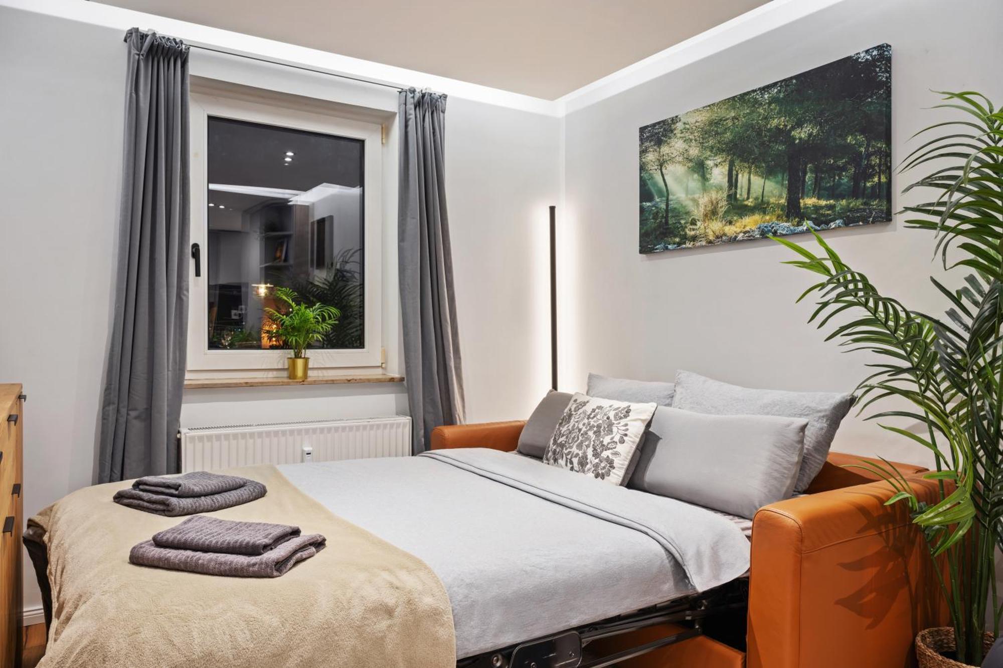 Edler Wohnraum Noble Stadtoase Mit Boxspringbett, Kaffeevollautomat, Lift & Parkplatz Chemnitz Extérieur photo