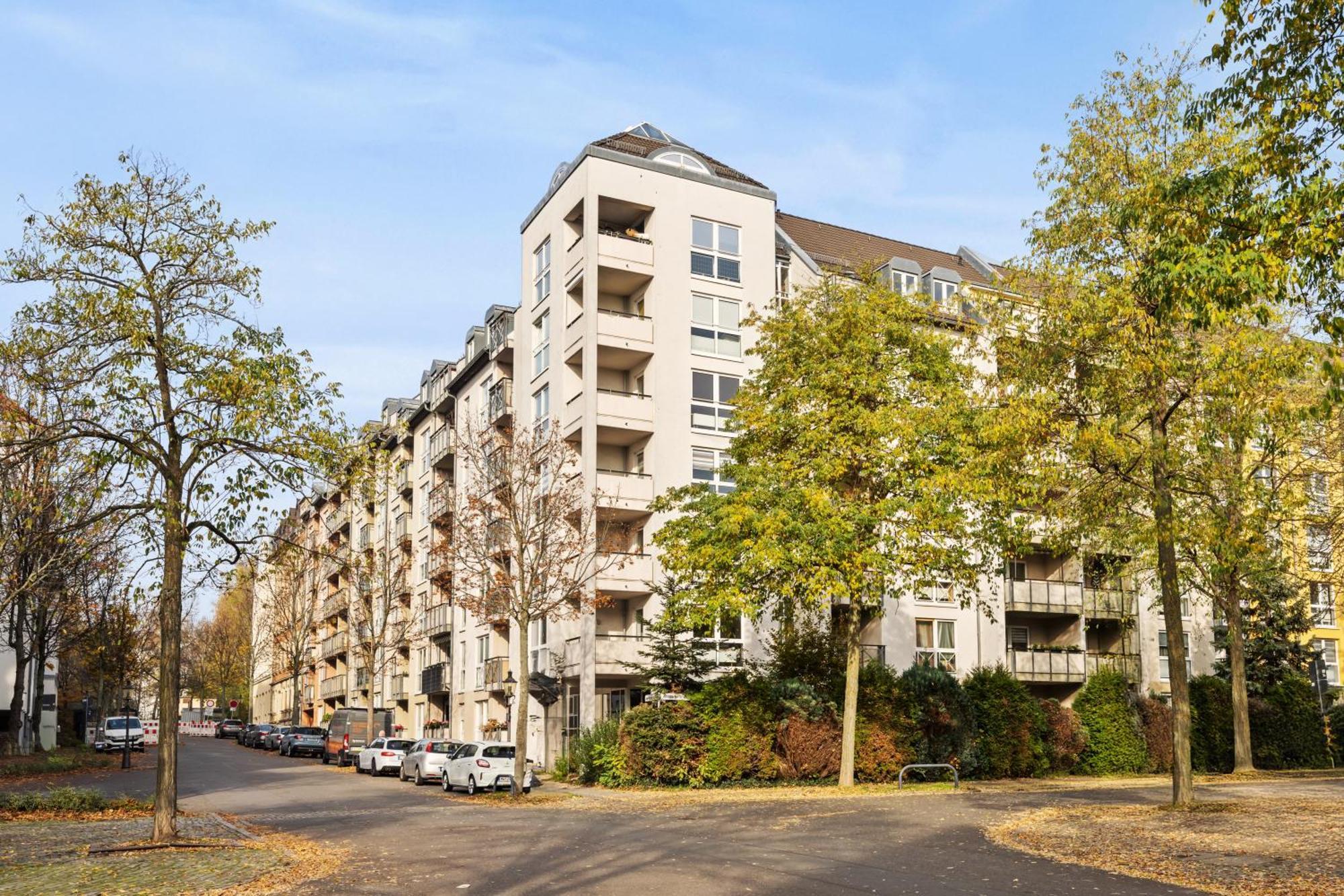 Edler Wohnraum Noble Stadtoase Mit Boxspringbett, Kaffeevollautomat, Lift & Parkplatz Chemnitz Extérieur photo